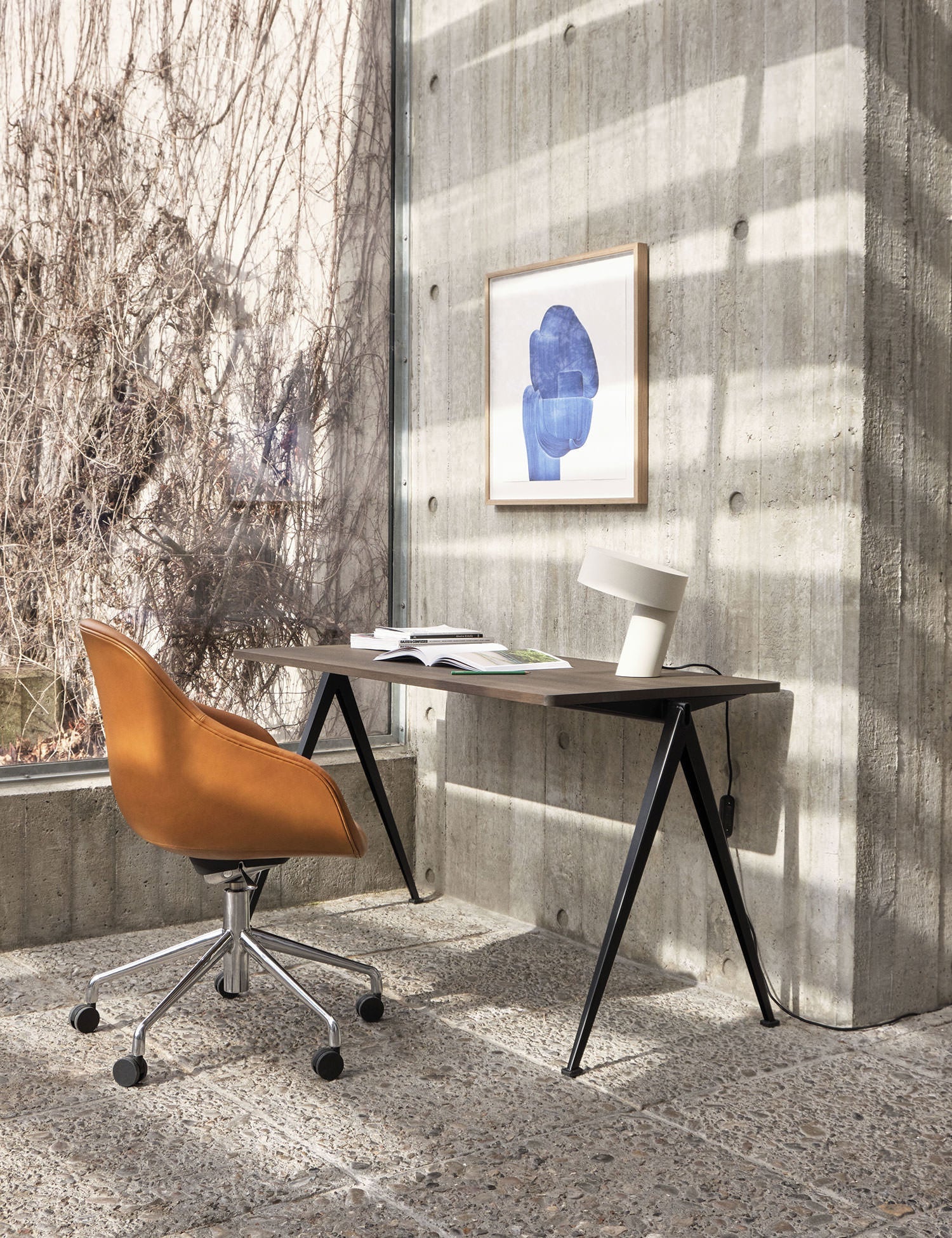 Slant Lamp (White)